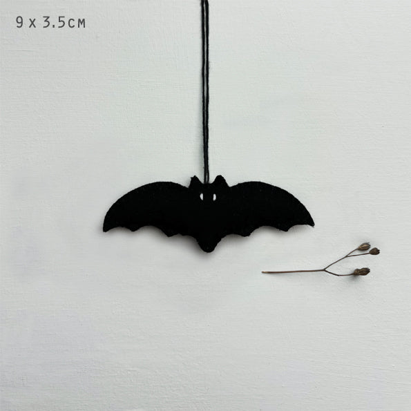 BLACK FELT BAT | SMALL