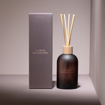 REED DIFFUSER IN FROSTED GLASS BOTTLE |  VANILLE GOURMANDE