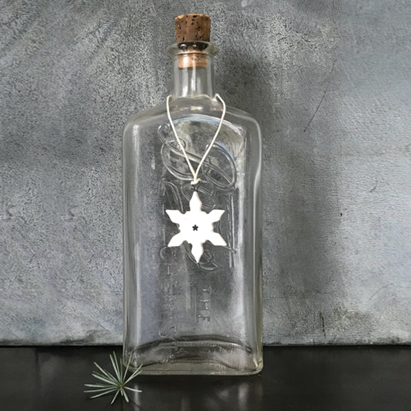 PORCELAIN DECORATION | SMALL SNOWFLAKE