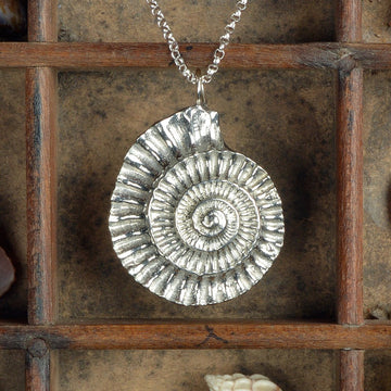 AMMONITE NECKLACE