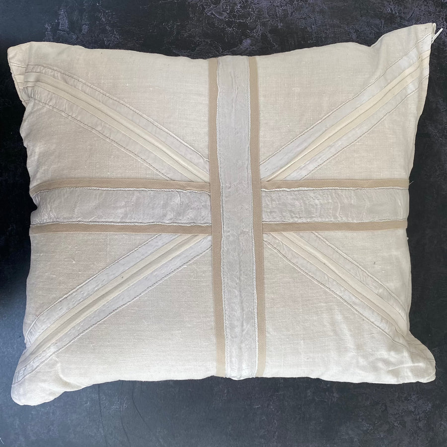 VINTAGE LINEN UNION JACK CUSHION