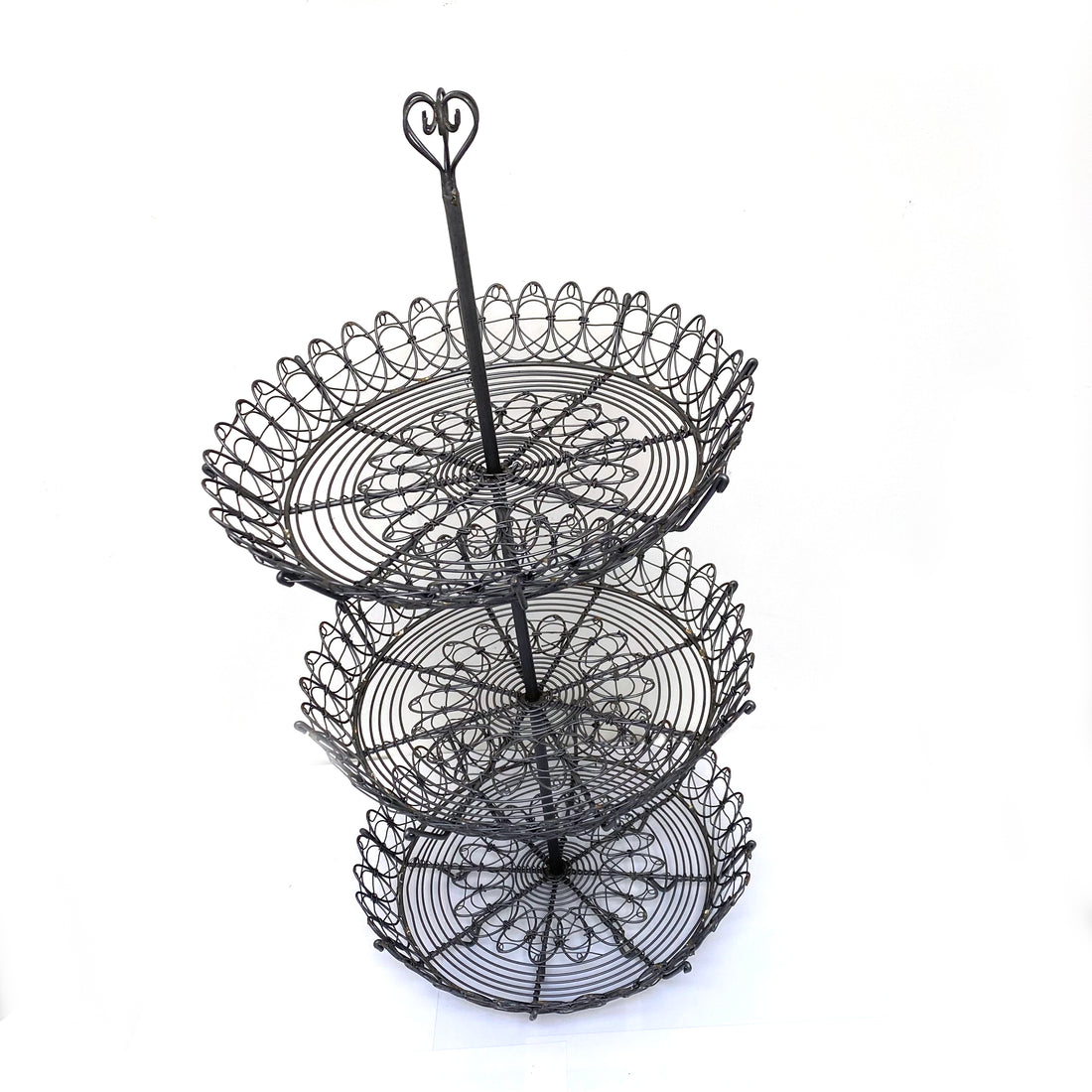 MADAM STOLTZ 3 TIER WIRE BASKET STAND