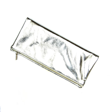 FOLD OVER CLUTCH WITH ZIP | METALLIC SILVER