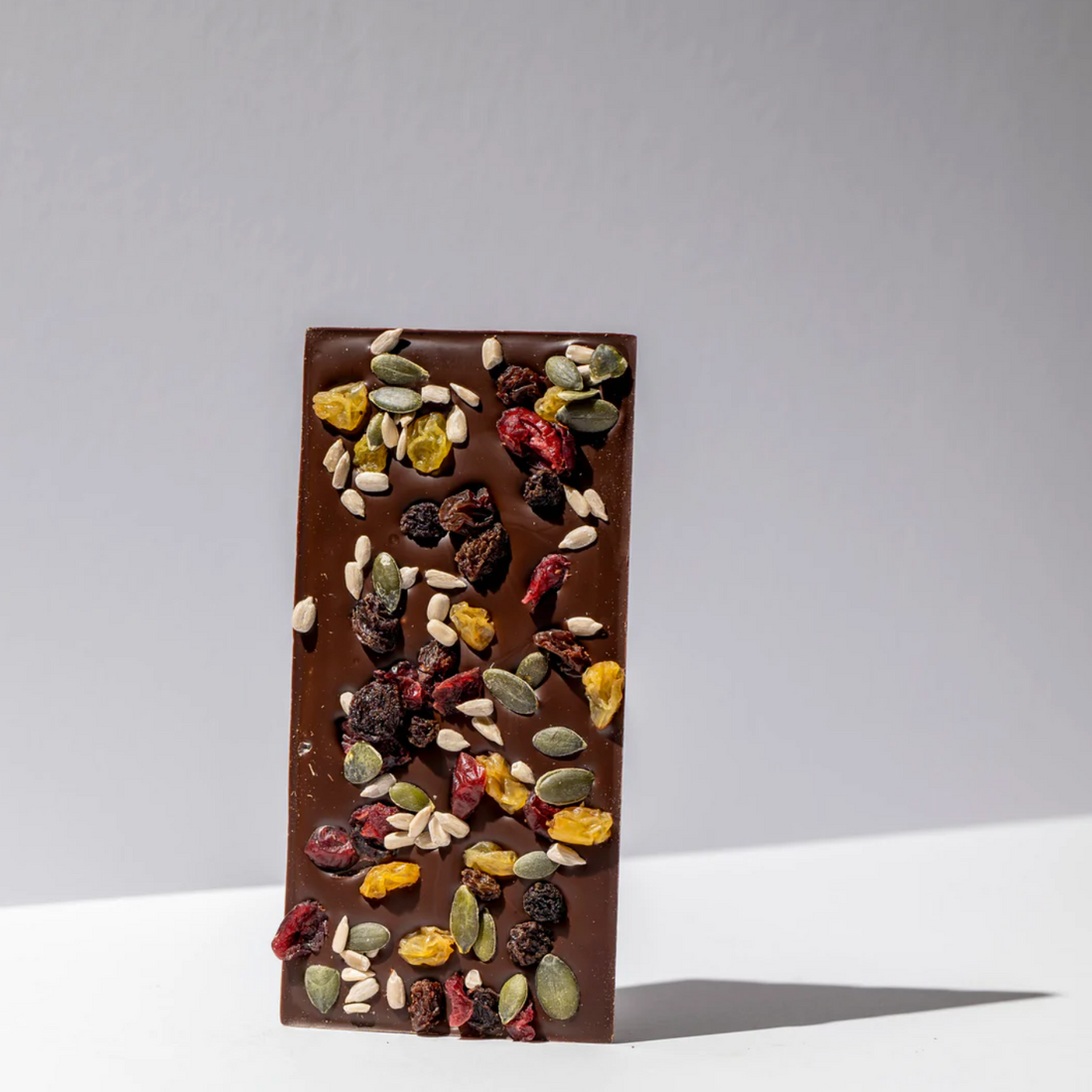 LARGE CHOCOLATE TABLETTE | FRUIT & SEEDS